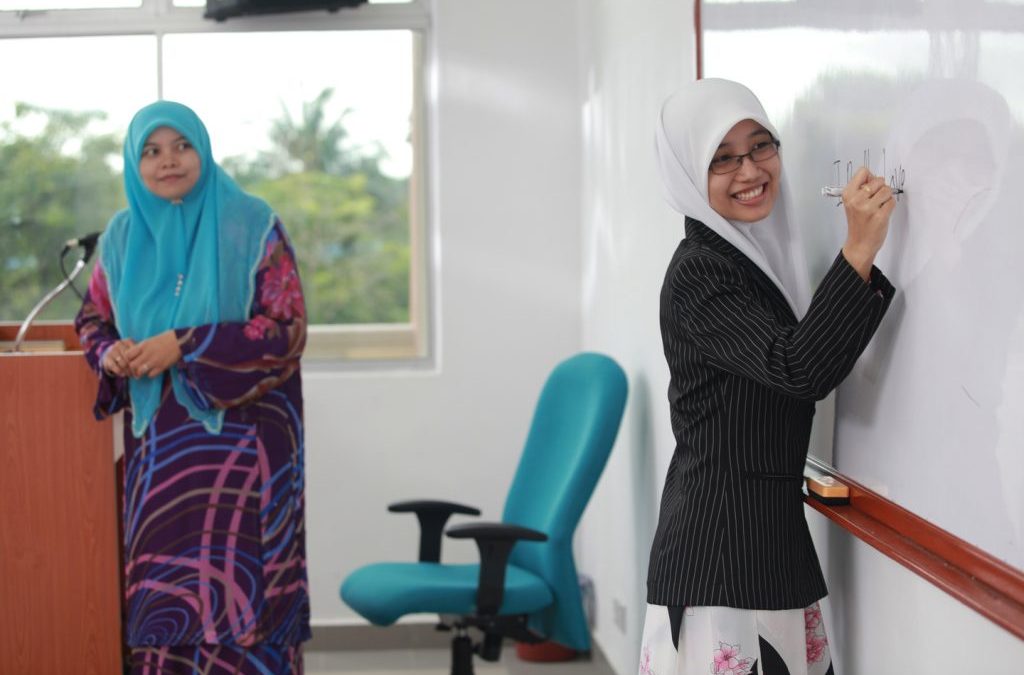 DIPLOMA KAUNSELING ISLAM (R2/0923/4/0014) (10/30) (FA5331)