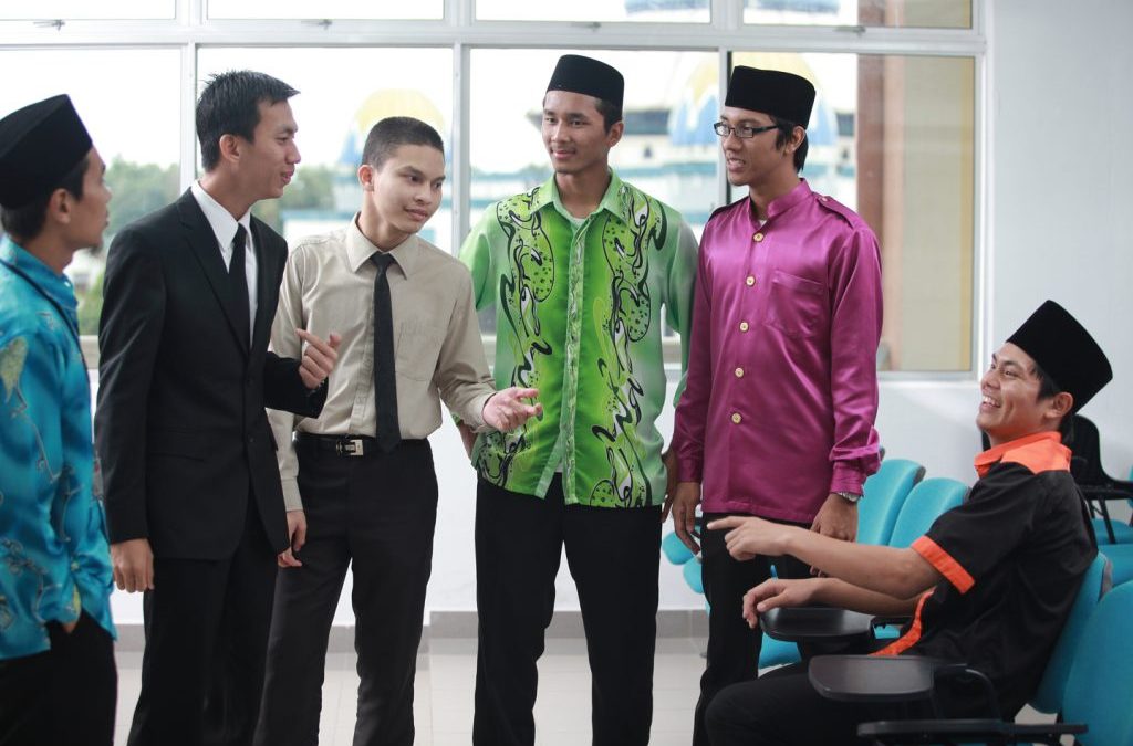 DIPLOMA SYARIAH DAN UNDANG-UNDANG (R3/0224/4/0037) (02/30) (A4743)